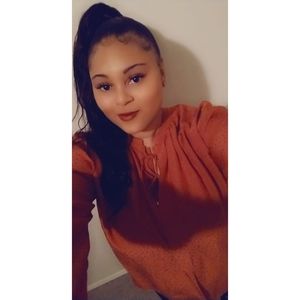 Meet your Posher, Marchelle